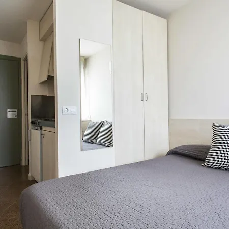 Residencia Universitaria Resa Manuel Agud Querol * San Sebastian