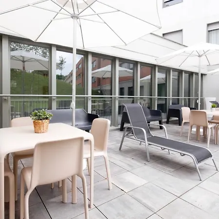 Apartment Residencia Universitaria Resa Manuel Agud Querol *