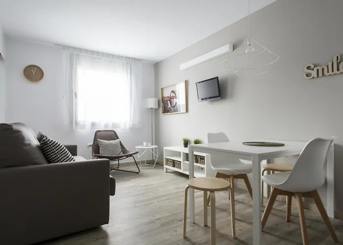 Residencia Universitaria Manuel Agud Querol *