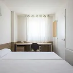 Residencia Universitaria Resa Manuel Agud Querol Appartamento San Sebastián