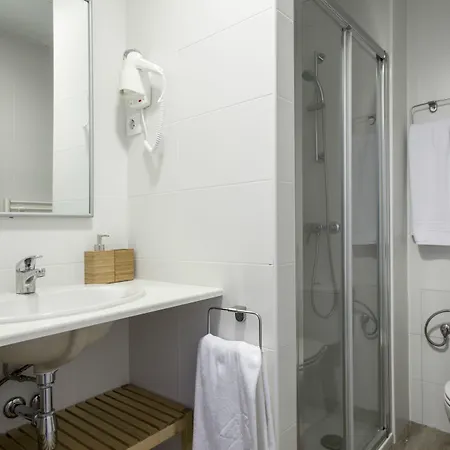 Residencia Universitaria Resa Manuel Agud Querol 아파트