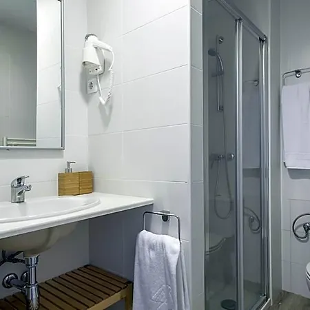 Residencia Universitaria Resa Manuel Agud Querol * San Sebastián