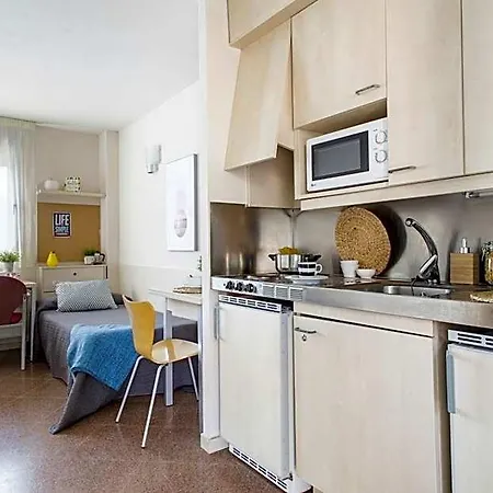 Residencia Universitaria Resa Manuel Agud Querol Appartamento San Sebastián