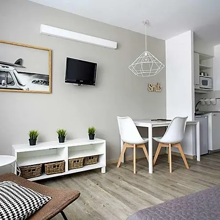 Residencia Universitaria Resa Manuel Agud Querol Appartamento San Sebastián