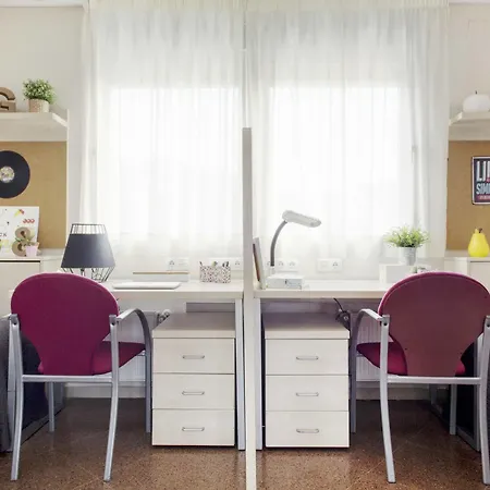 Residencia Universitaria Resa Manuel Agud Querol *