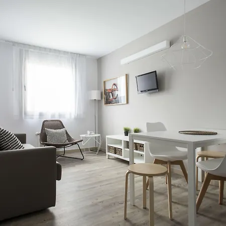 Residencia Universitaria Manuel Agud Querol *